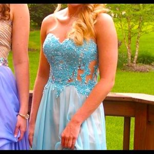 La Femme size 0 prom dress